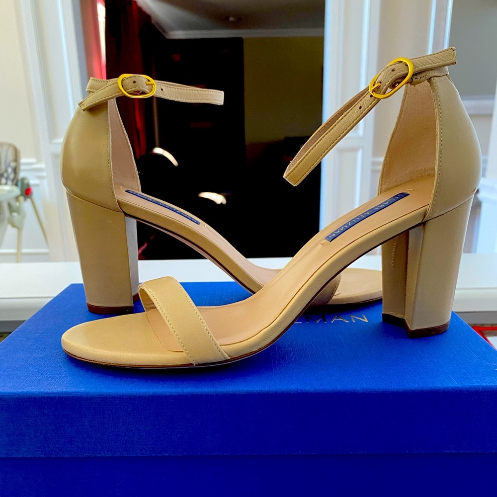 Stuart weitzman sandals